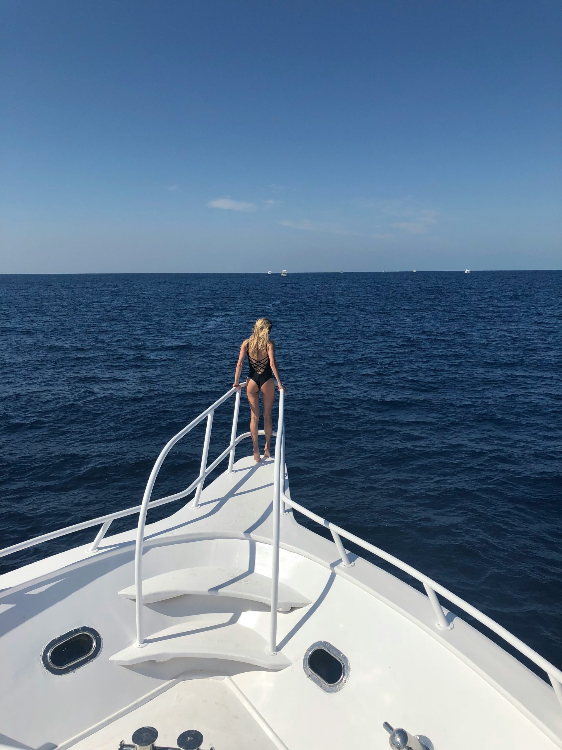 Solo traveler on a liveaboard