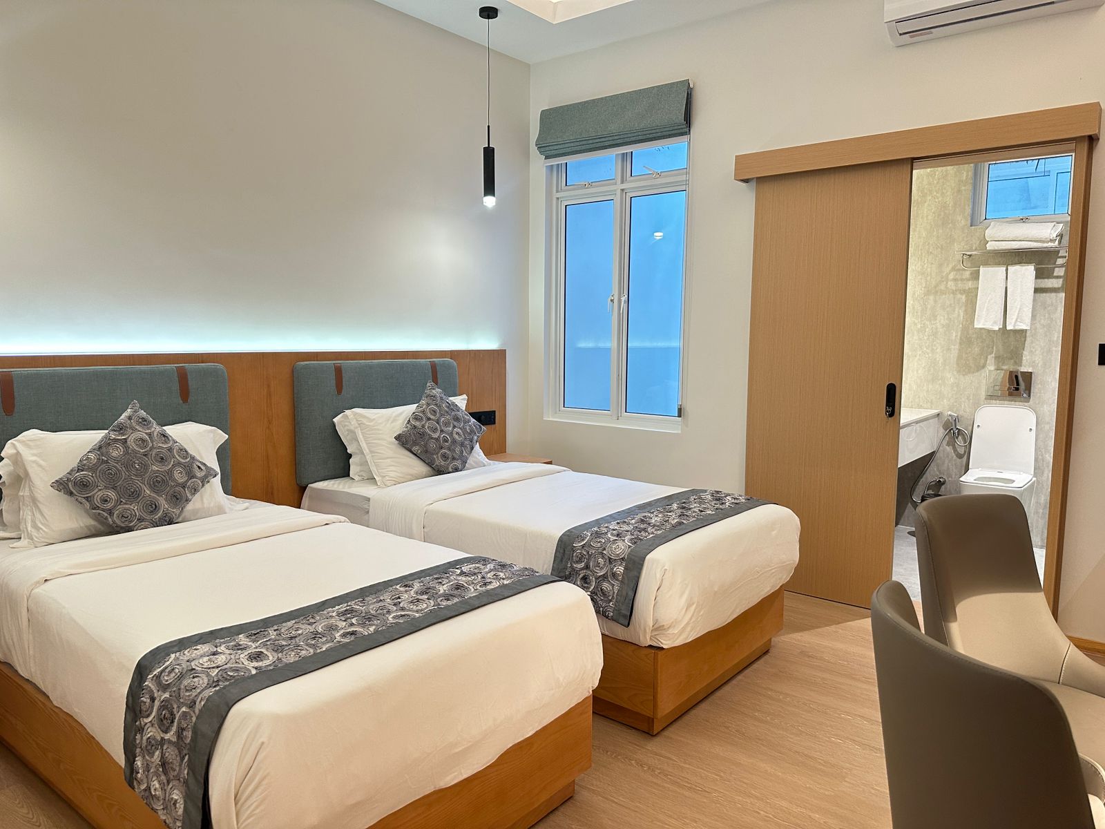 Cozy Nest room