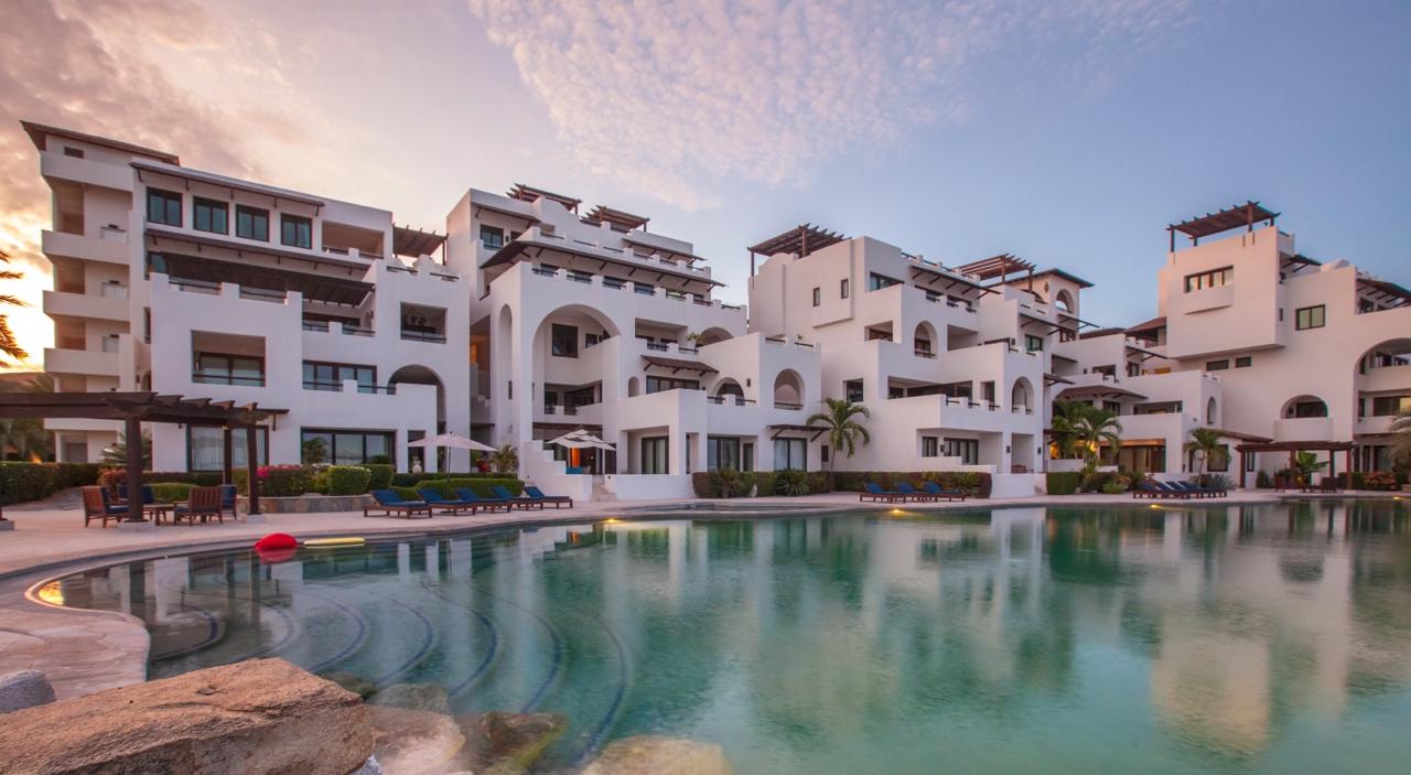 La Concha Beach Resort and Sea of Cortez coastline, La Paz