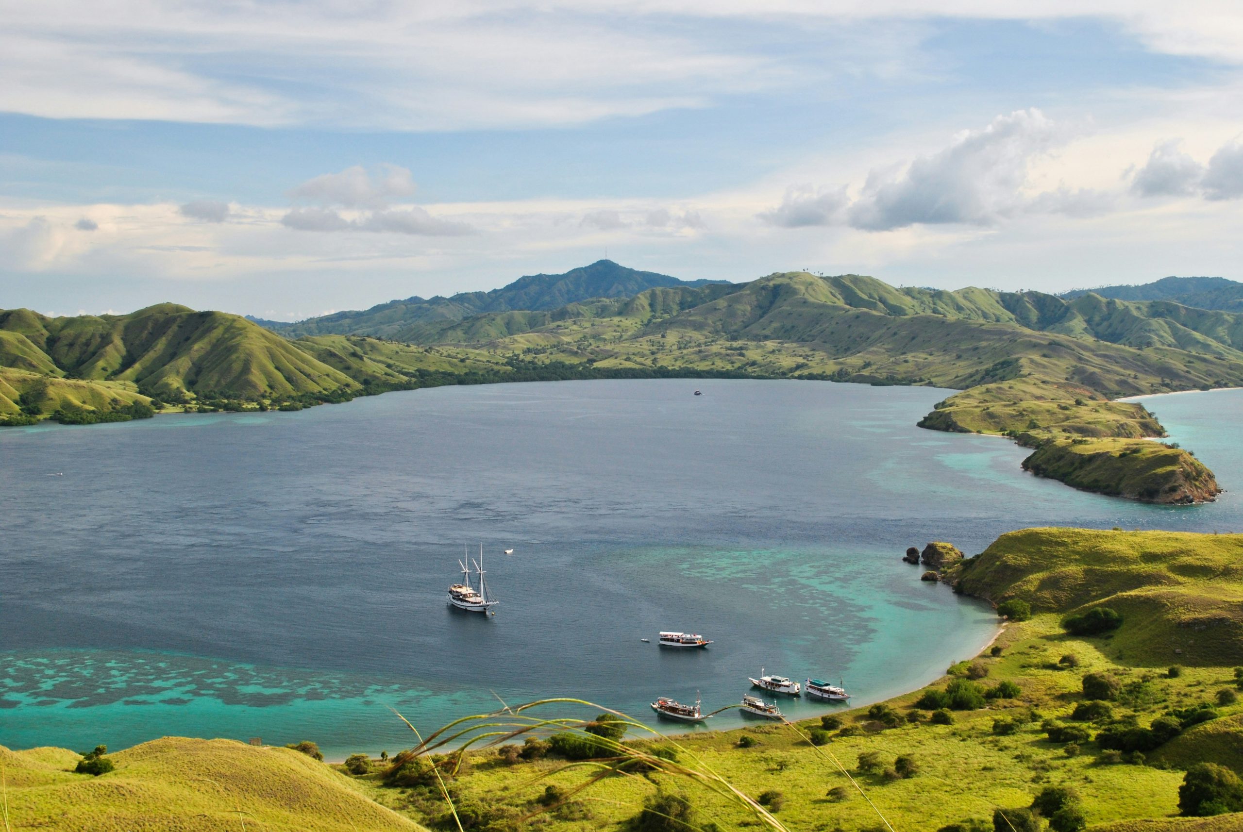 Banda Sea walls, Spice Islands, Indonesia