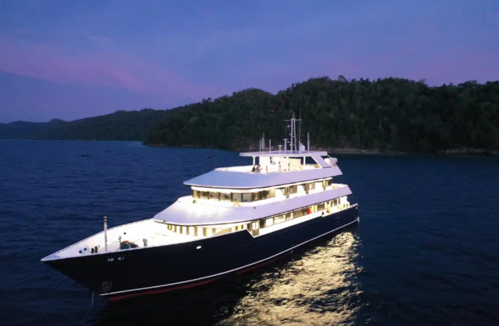 Sea I See liveaboard, Indonesia